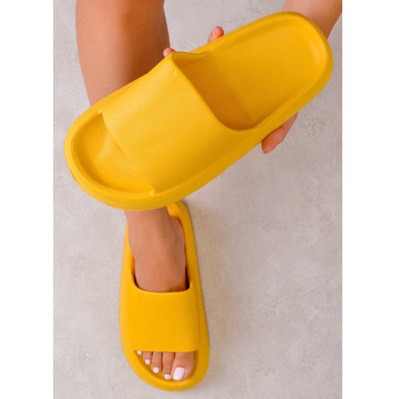 Imani Amaris Shoes - •Tweety• Textured Rubber Slides